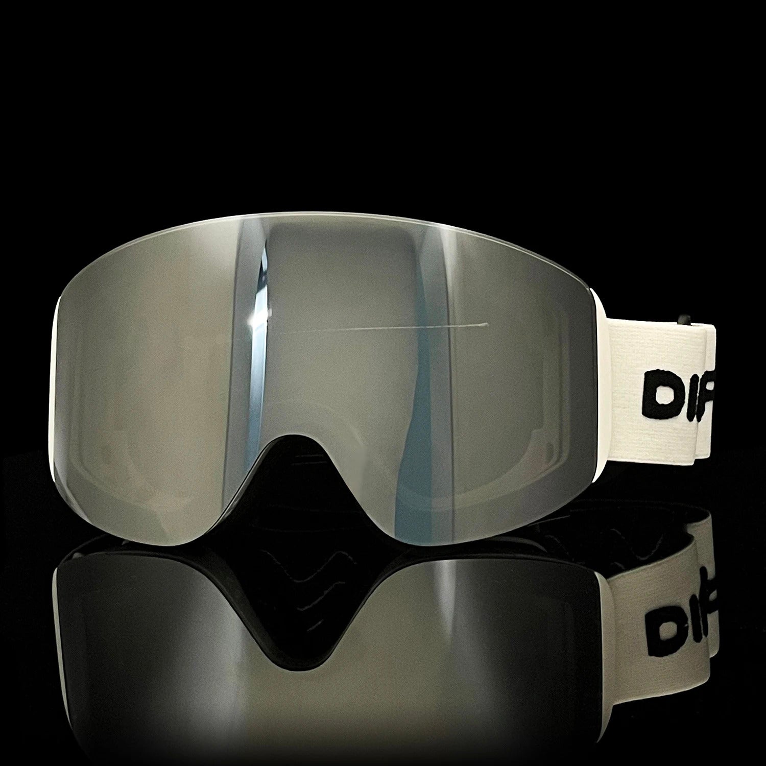 WORLUX ski goggles with magnetic lens, OTG fit for snowboarding - image 1