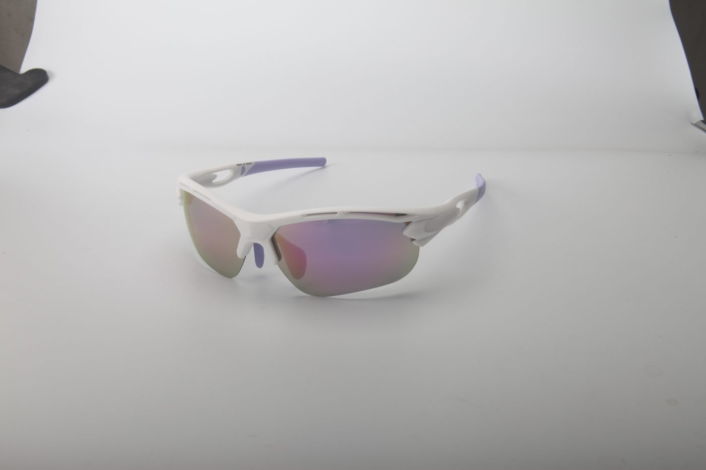 KD02-02 C6 Matte Textured Pure White — front view